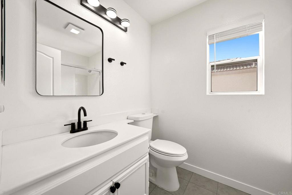 1141 La Vida Court Property Photo 21