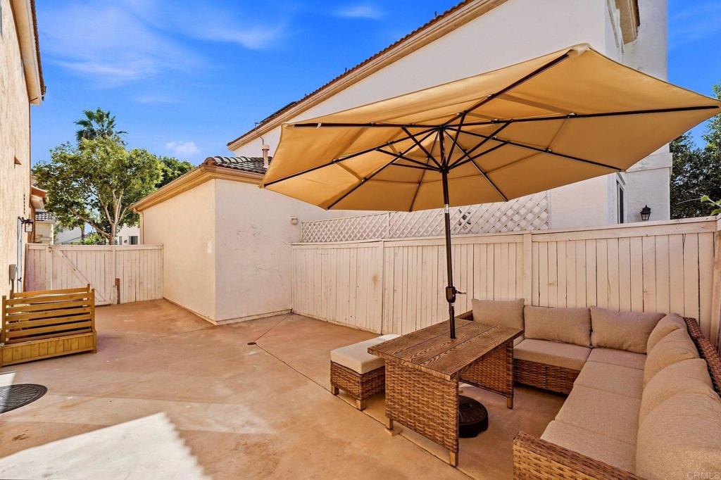 1141 La Vida Court Property Photo 24