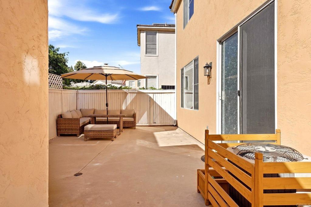 1141 La Vida Court Property Photo 26