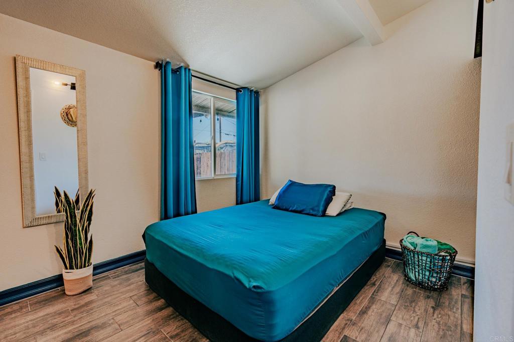 1592 Ross Avenue Property Photo 10