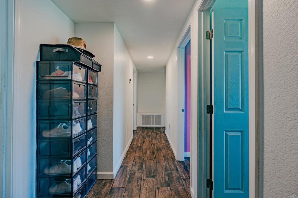 1592 Ross Avenue Property Photo 19