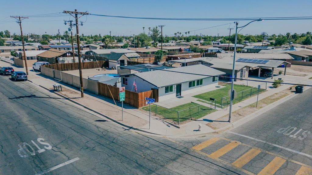 1592 Ross Avenue Property Photo 46