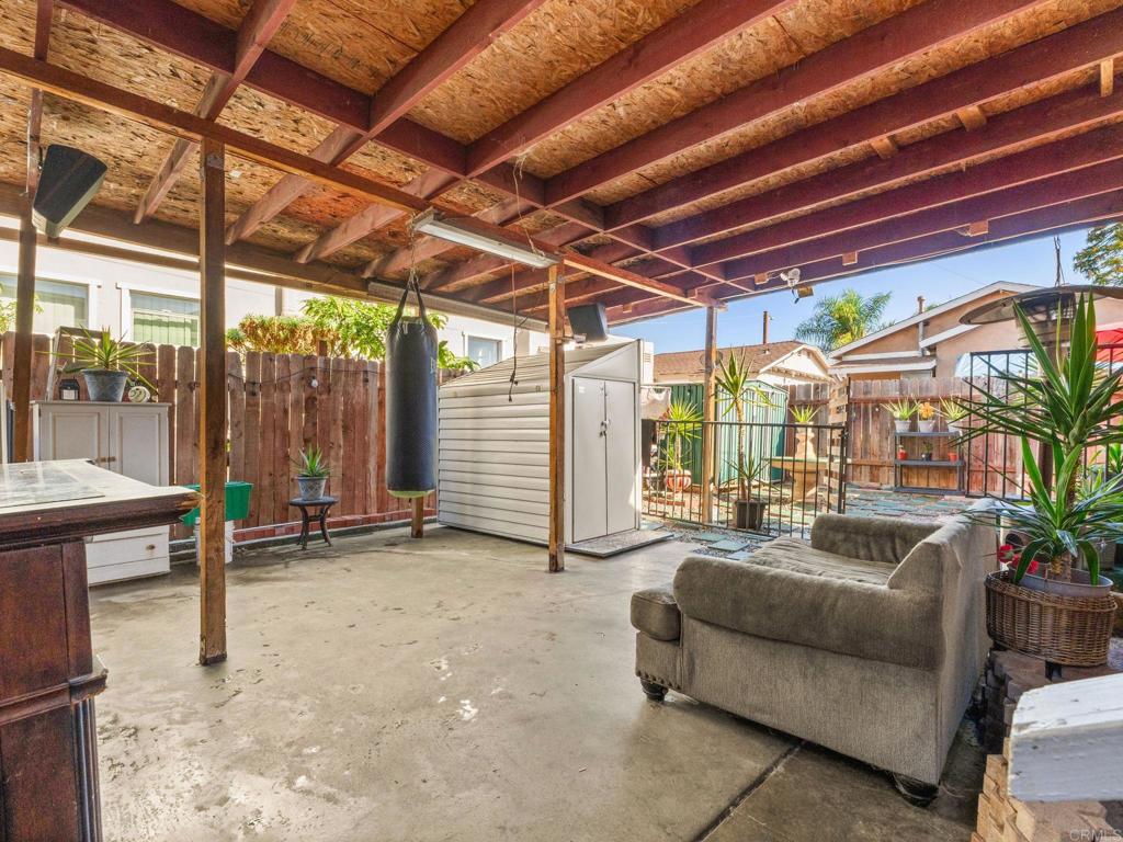 2944 46 Webster Avenue Property Photo 15