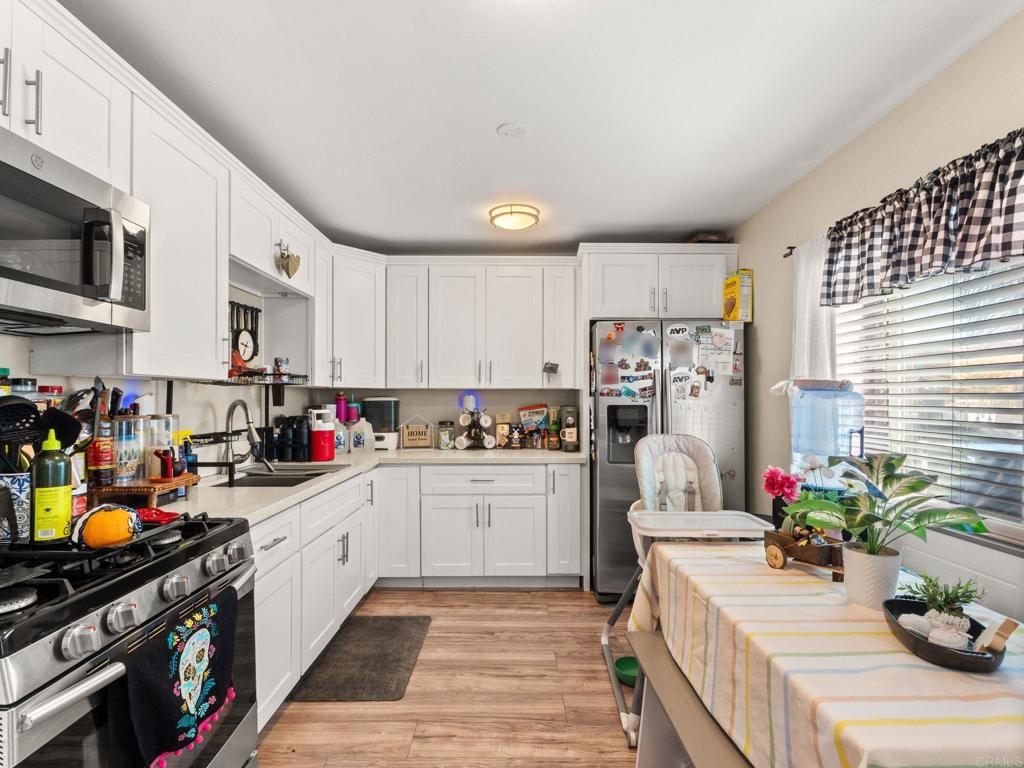 2944 46 Webster Avenue Property Photo 28