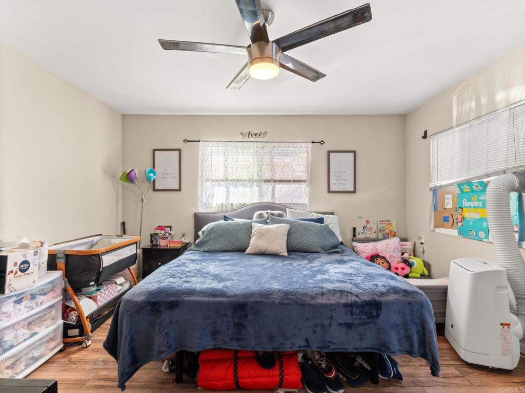 2944 46 Webster Avenue Property Photo 34