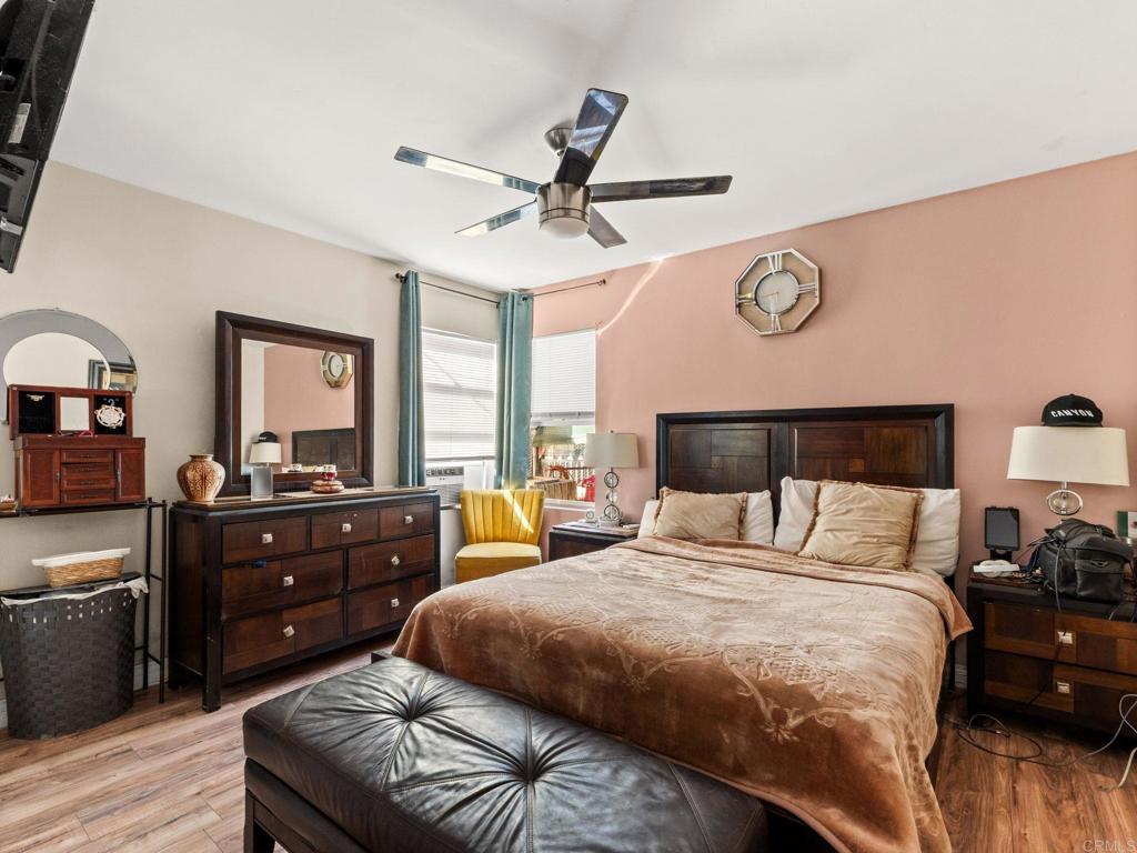 2944 46 Webster Avenue Property Photo 49