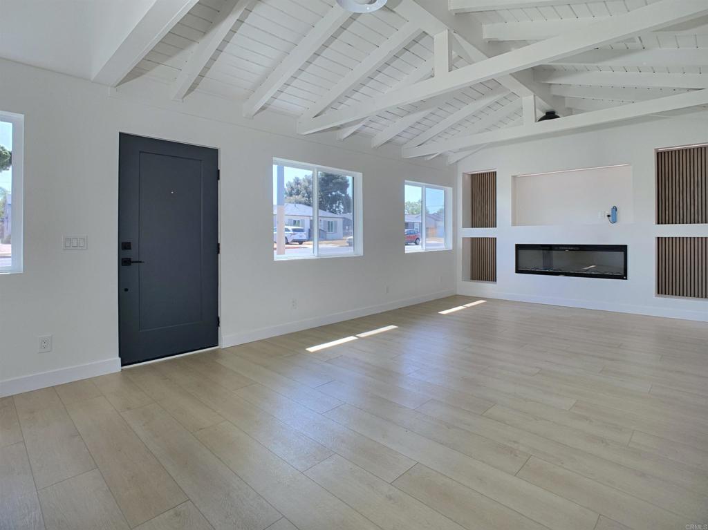 734 Carolina Street Property Photo 8