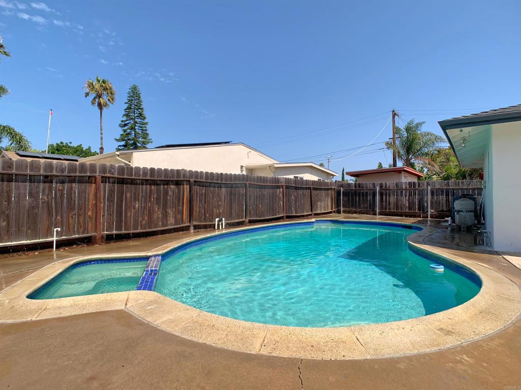 734 Carolina Street Property Photo 13