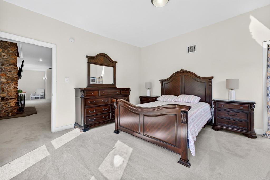 2424 Washington Street Property Photo 27