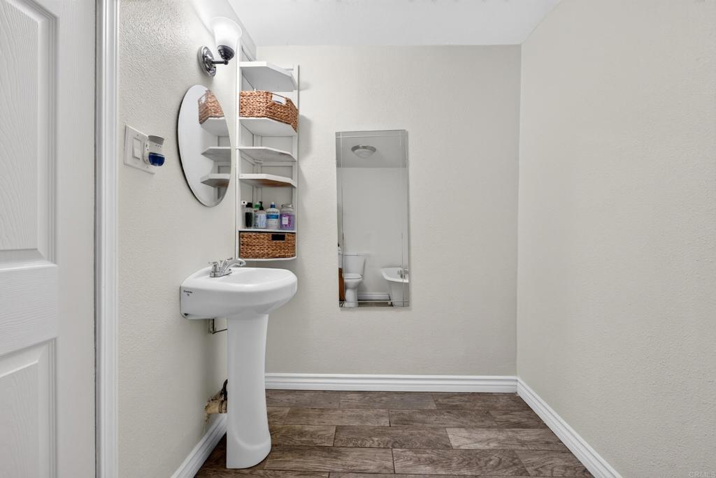 2424 Washington Street Property Photo 36