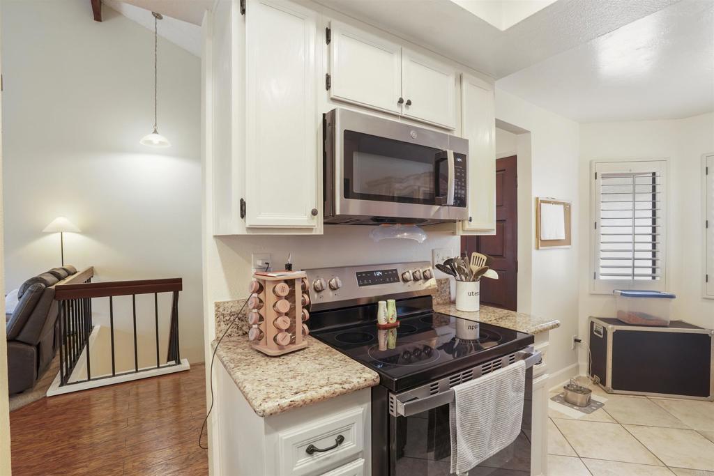 1502 Apache Dr E Property Photo 14