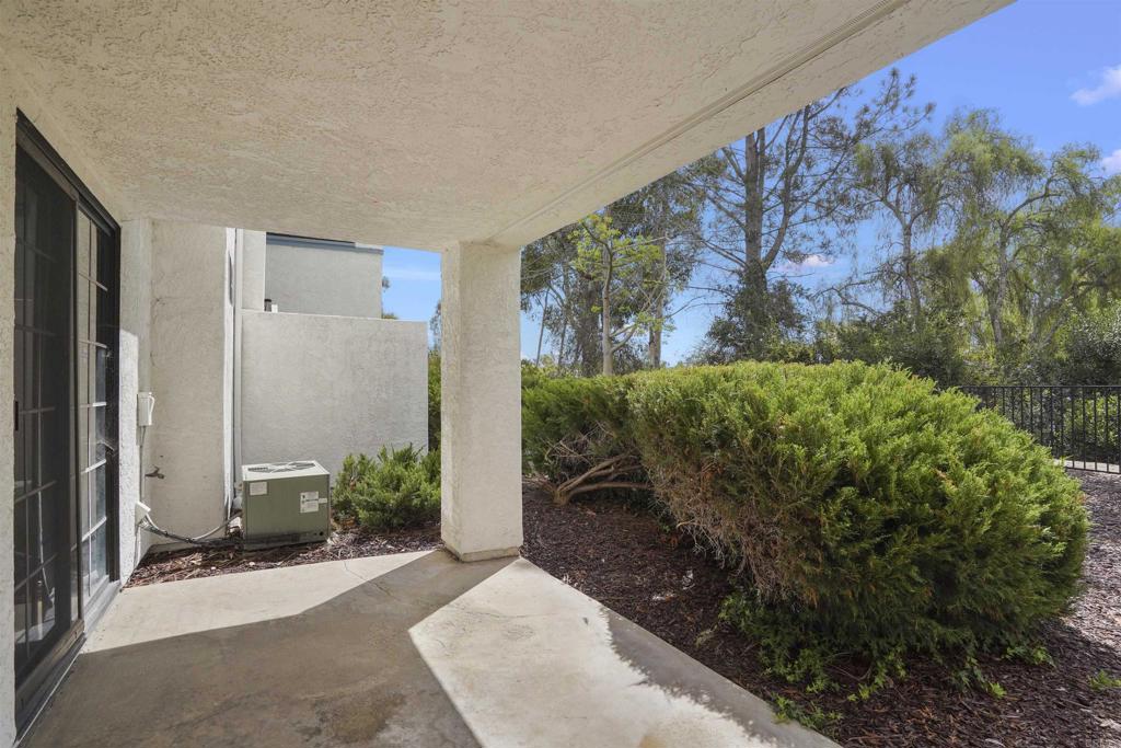 1502 Apache Dr E Property Photo 32
