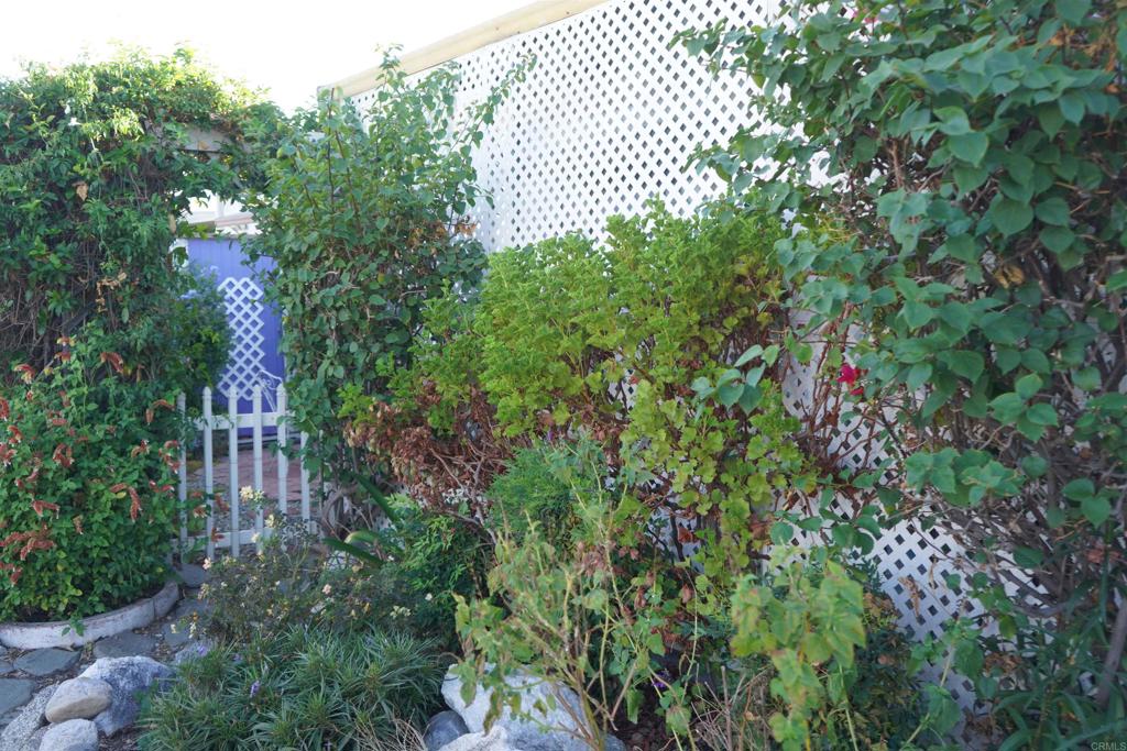 185 N Eucalyptus Avenue Spc 95 Property Photo 29