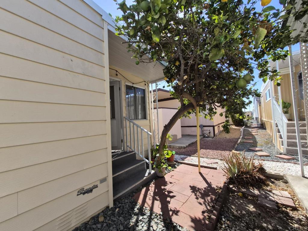 445 Orange Avenue 36 Property Photo 13