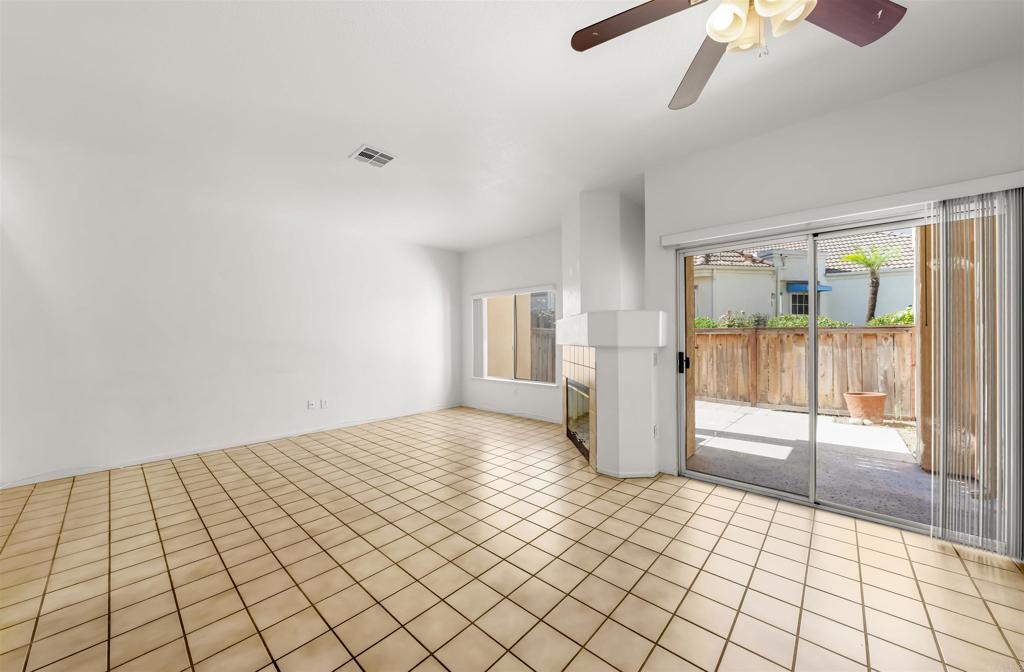 12069 Calle De Medio 108 Property Photo 4