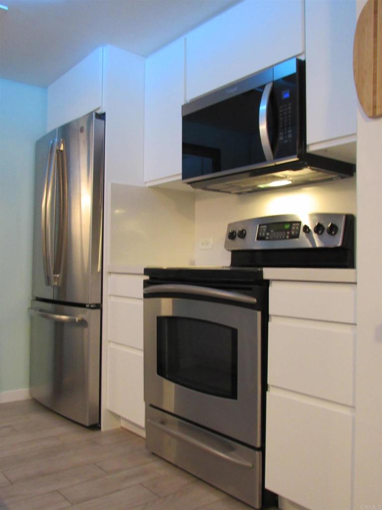 425 W Beech St 1255 Property Photo 14