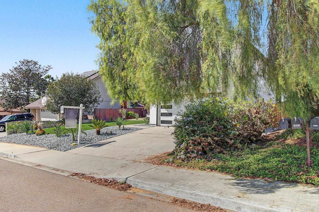 1957 Duke Street Property Photo 3