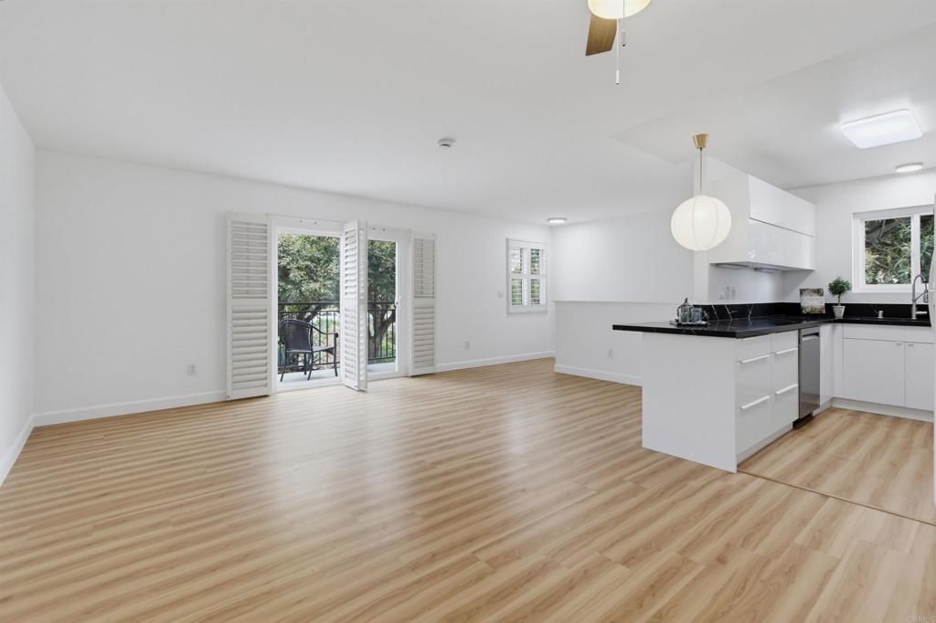 8025 Camino Kiosco Property Photo 2