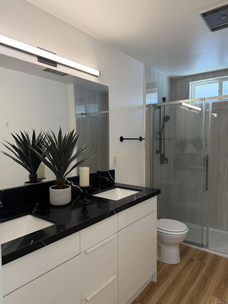 8025 Camino Kiosco Property Photo 8