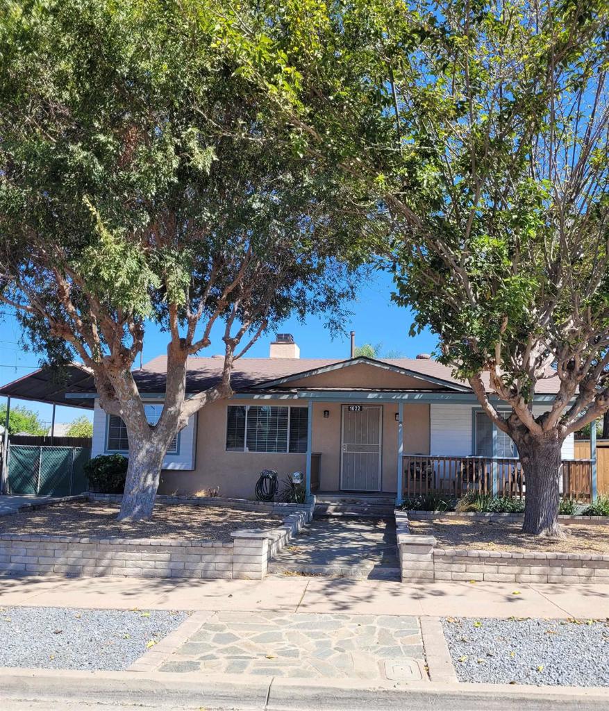 1622 Gustavo Street Property Photo 1