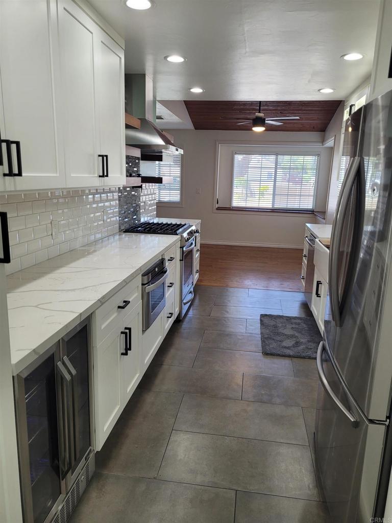 1622 Gustavo Street Property Photo 5