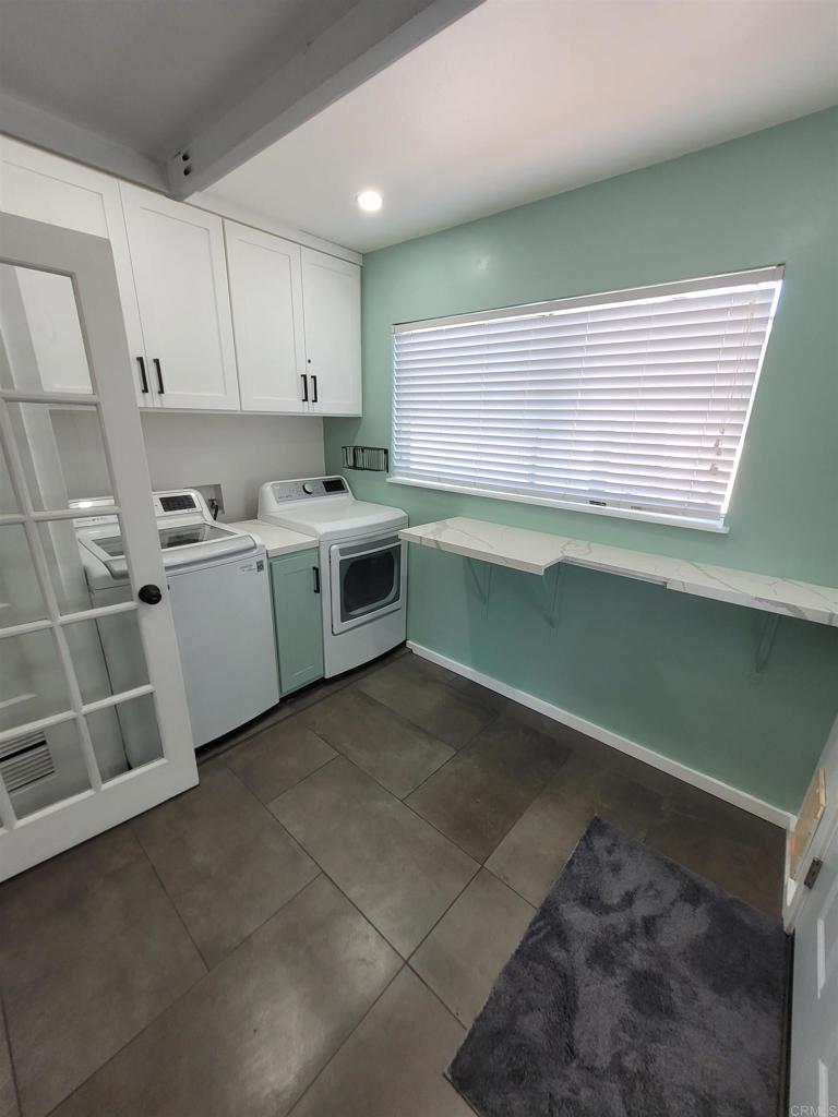 1622 Gustavo Street Property Photo 6
