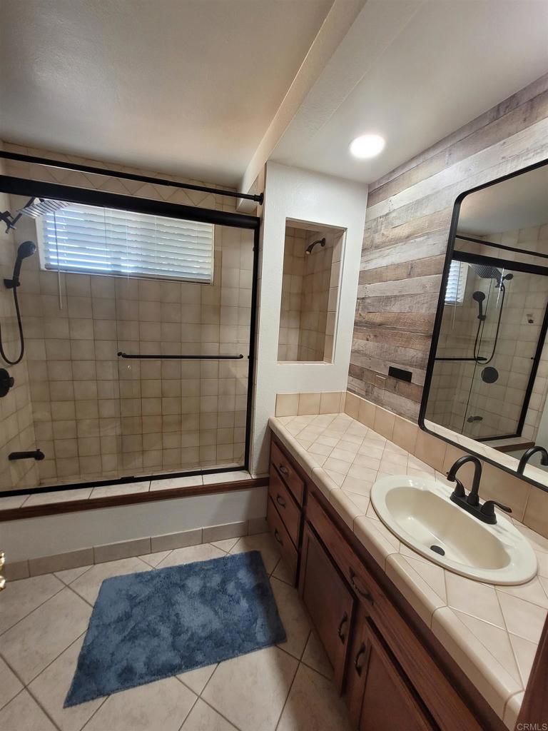 1622 Gustavo Street Property Photo 7