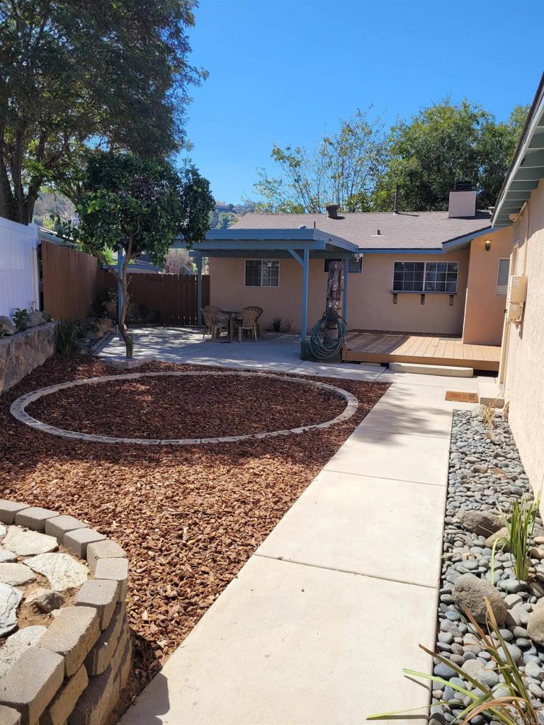 1622 Gustavo Street Property Photo 11
