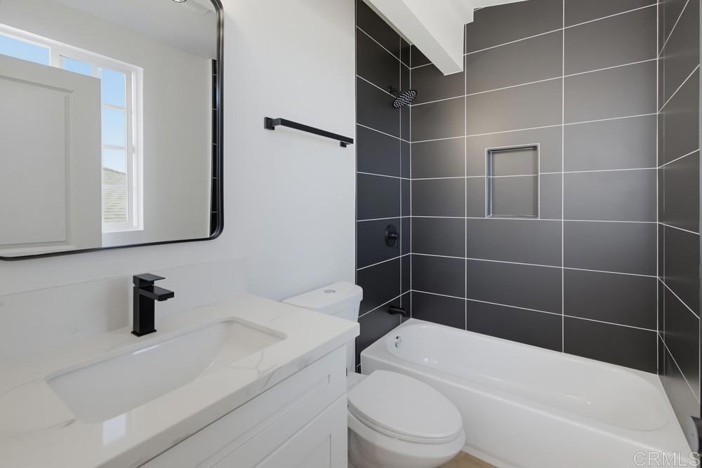 3019 23 Martin Avenue Property Photo 40