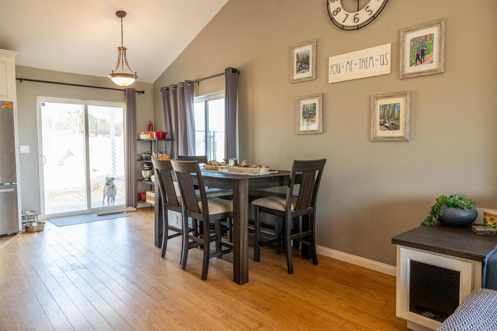3723 Carveacre Road Property Photo 12