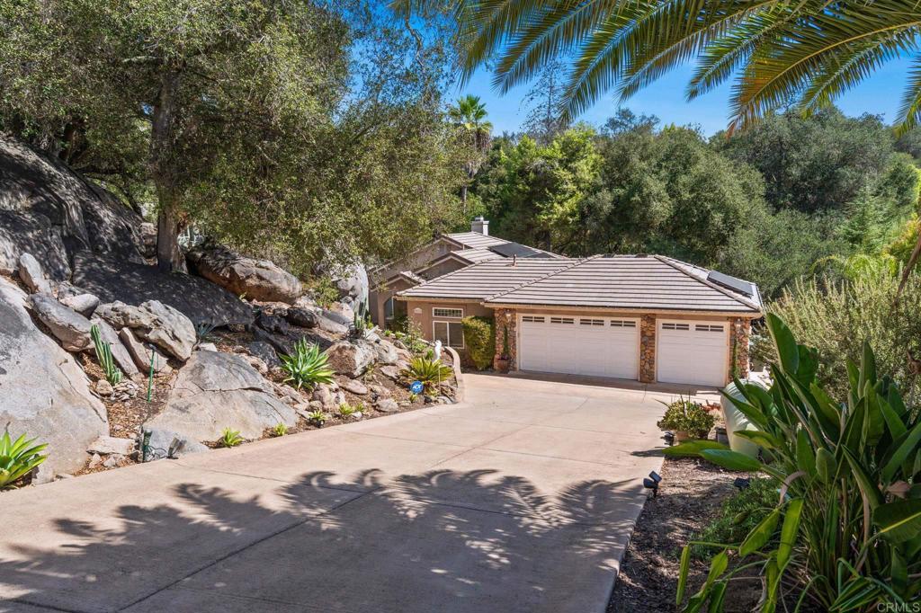 28315 Meadow Glen Way W Property Photo 1
