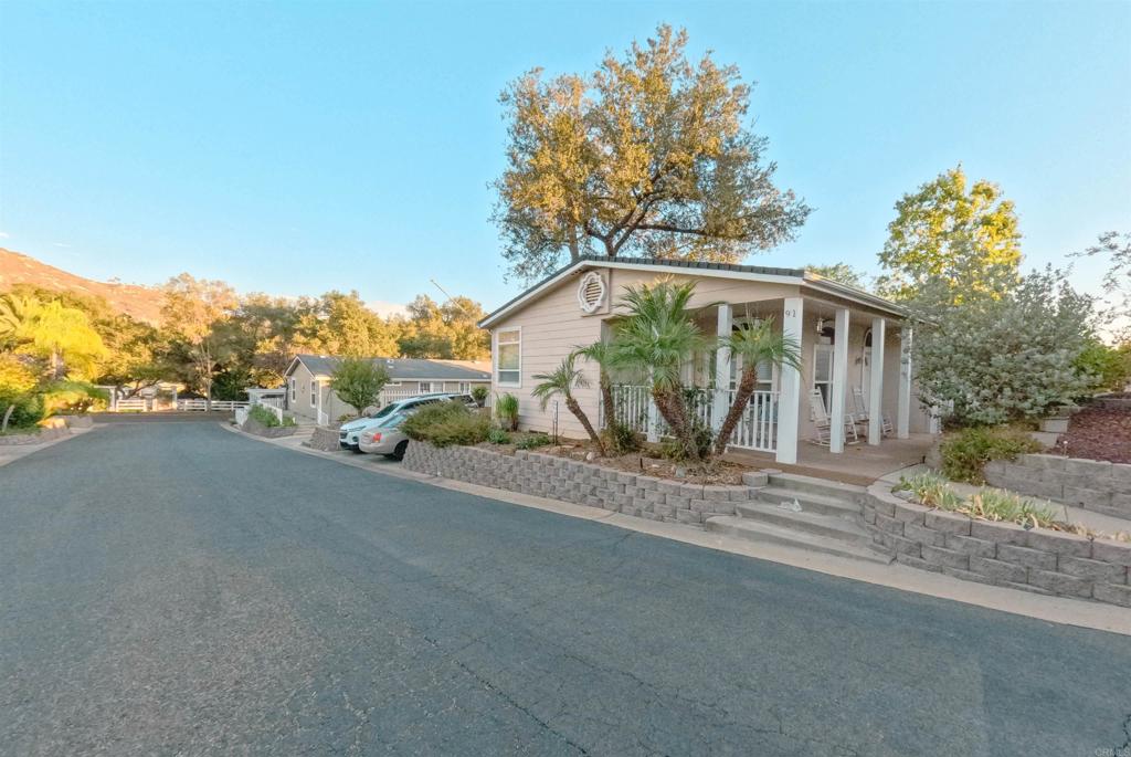 2239 Black Canyon Rd 91 Property Photo 4