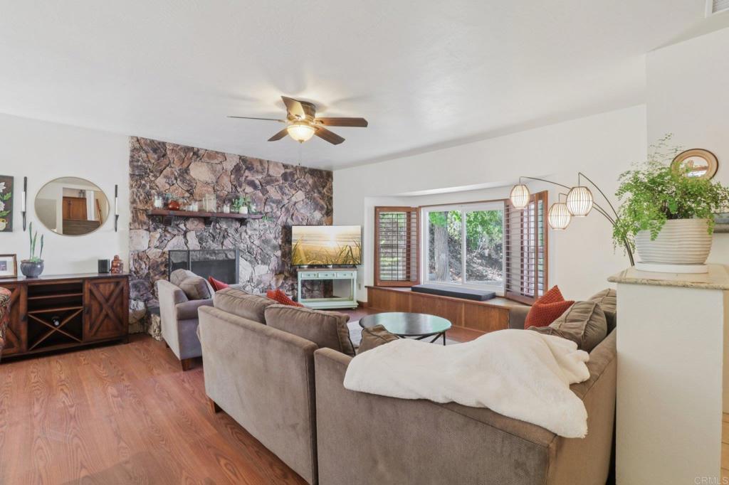 1921 Via Corina Property Photo 44