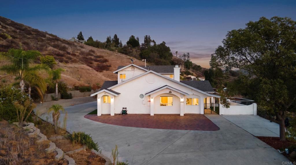 12221 12223 Rockstream Road Property Photo 3
