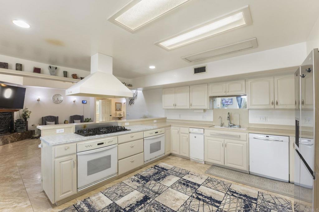 12221 12223 Rockstream Road Property Photo 8