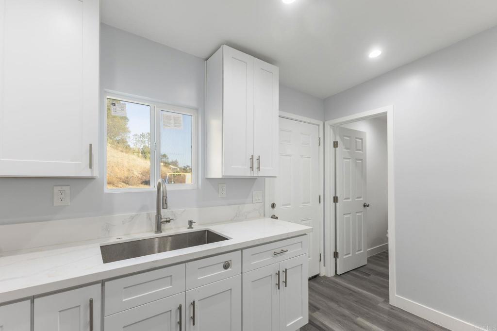 12221 12223 Rockstream Road Property Photo 32