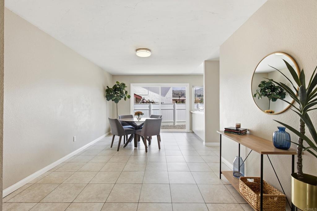 1546 Arnheim Property Photo 4