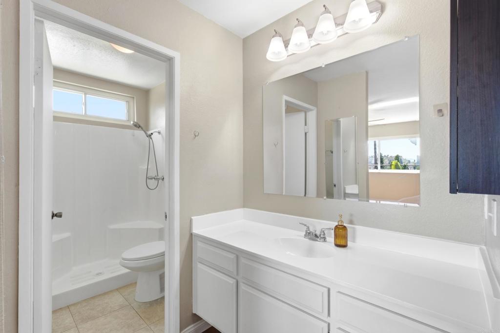 1546 Arnheim Property Photo 13