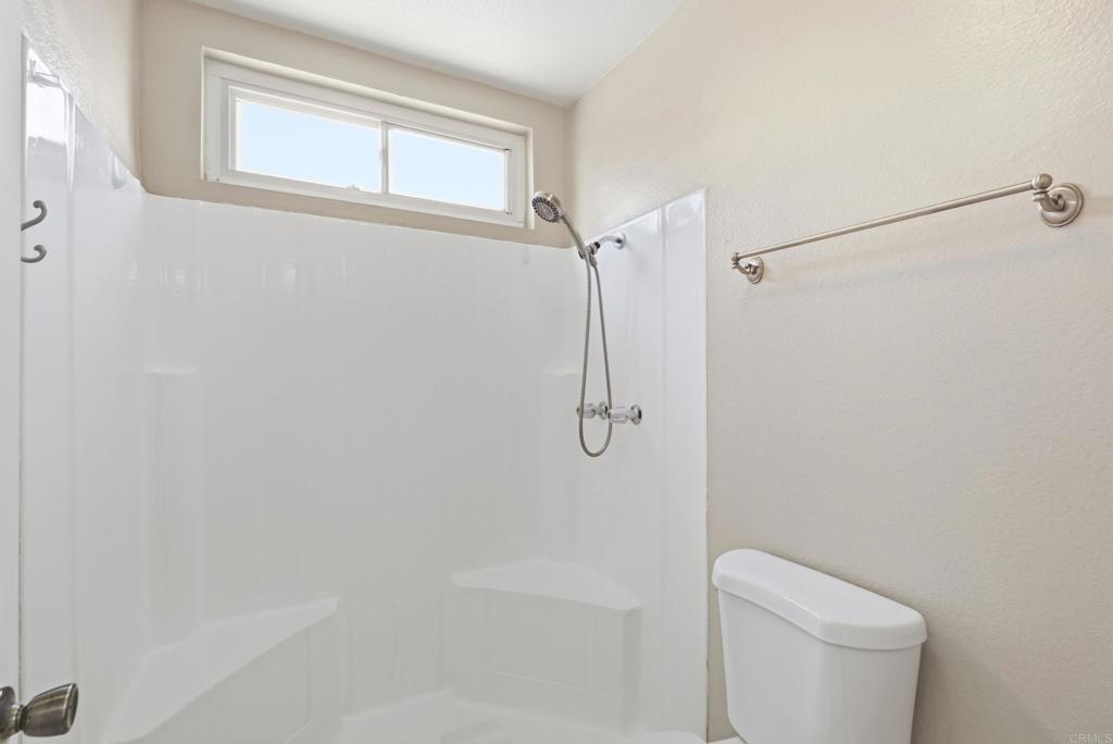 1546 Arnheim Property Photo 21