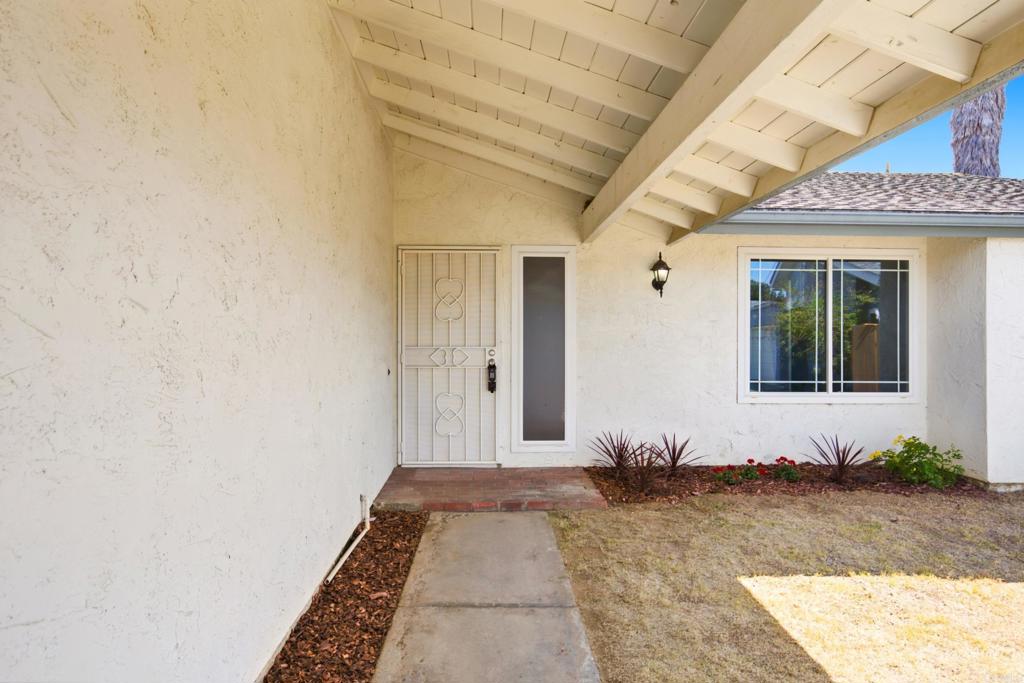 1546 Arnheim Property Photo 23