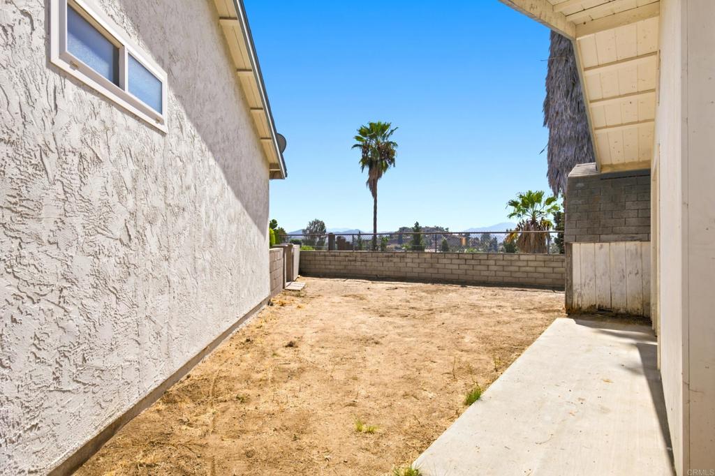 1546 Arnheim Property Photo 29