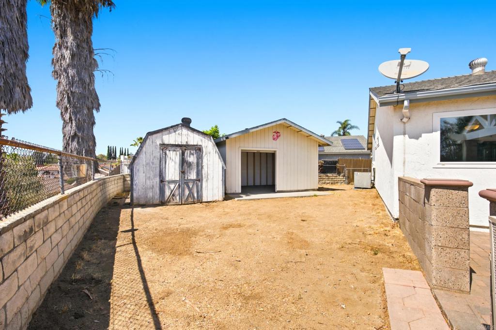 1546 Arnheim Property Photo 30