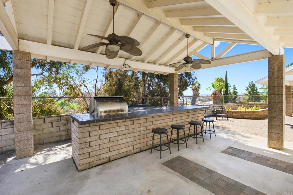 1546 Arnheim Property Photo 41