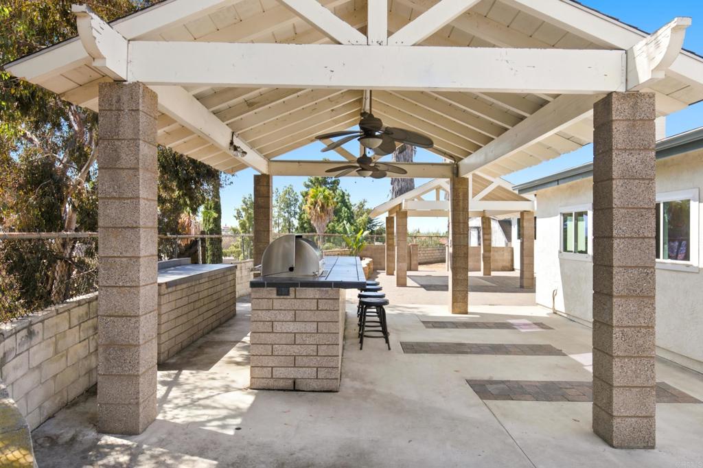 1546 Arnheim Property Photo 43
