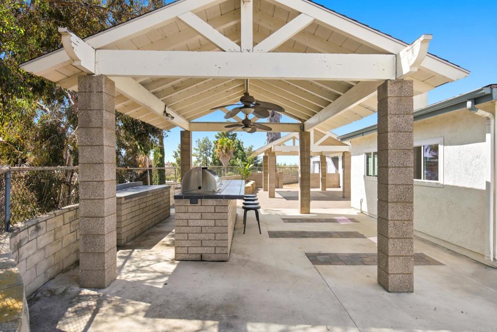 1546 Arnheim Property Photo 44
