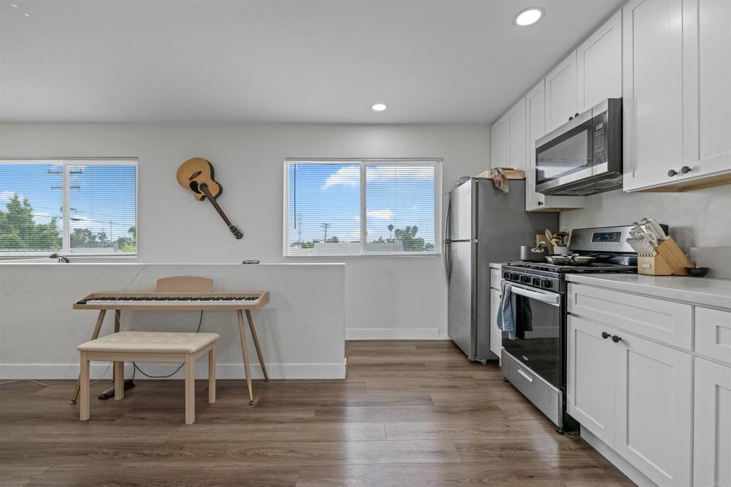 4951 57 Genesee Avenue Property Photo 18