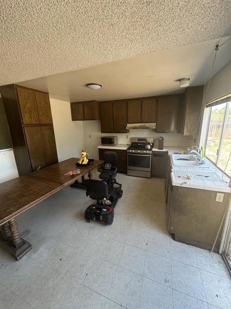 11535 Elbert Ct. Property Photo 4