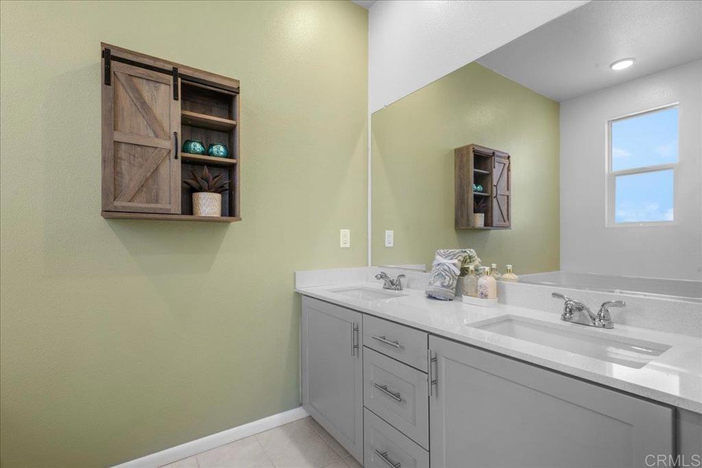 5480 Seacliff Place 39 Property Photo 24
