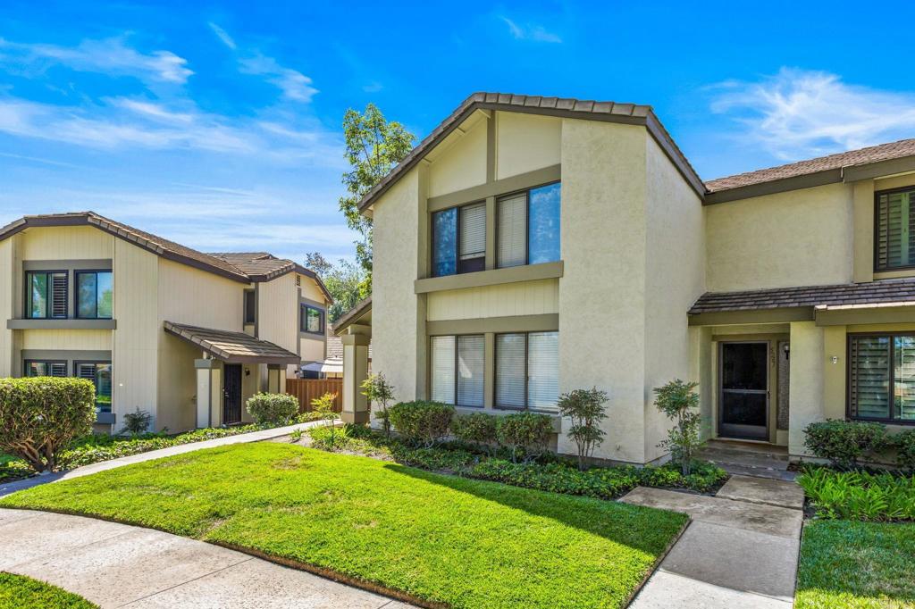 5257 Edge Park Way Property Photo 1