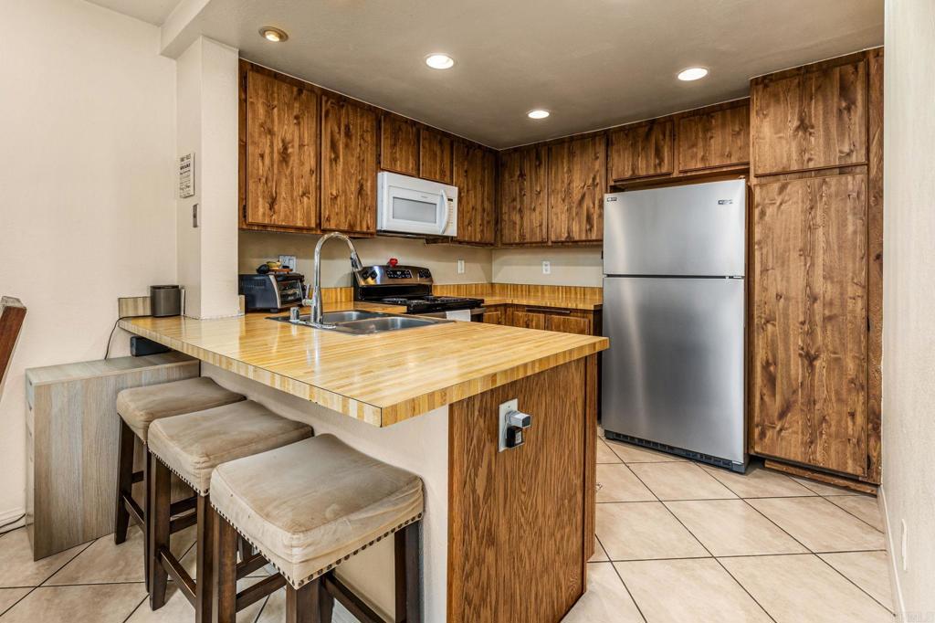 5257 Edge Park Way Property Photo 7